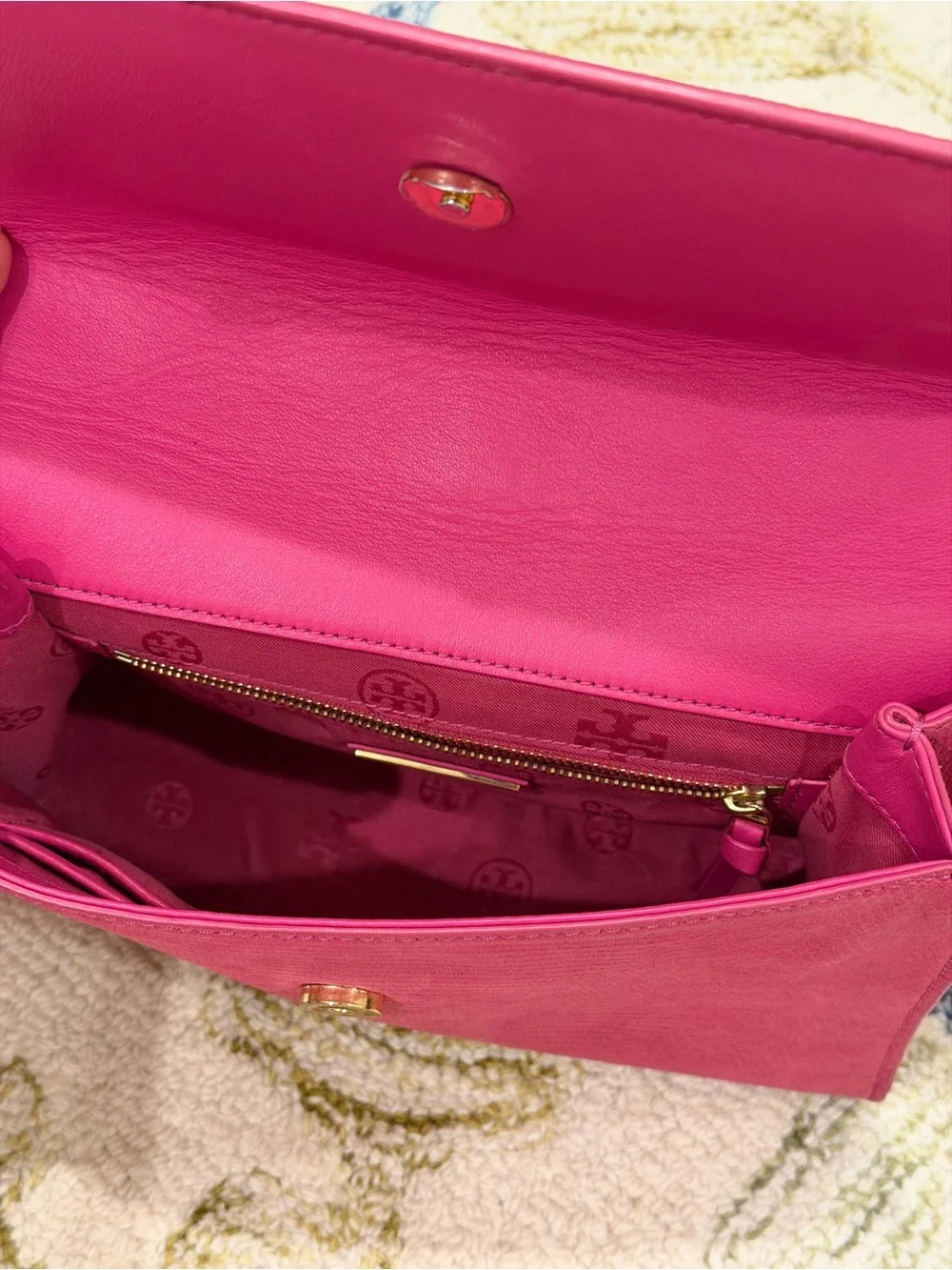 Tory Burch bold hot